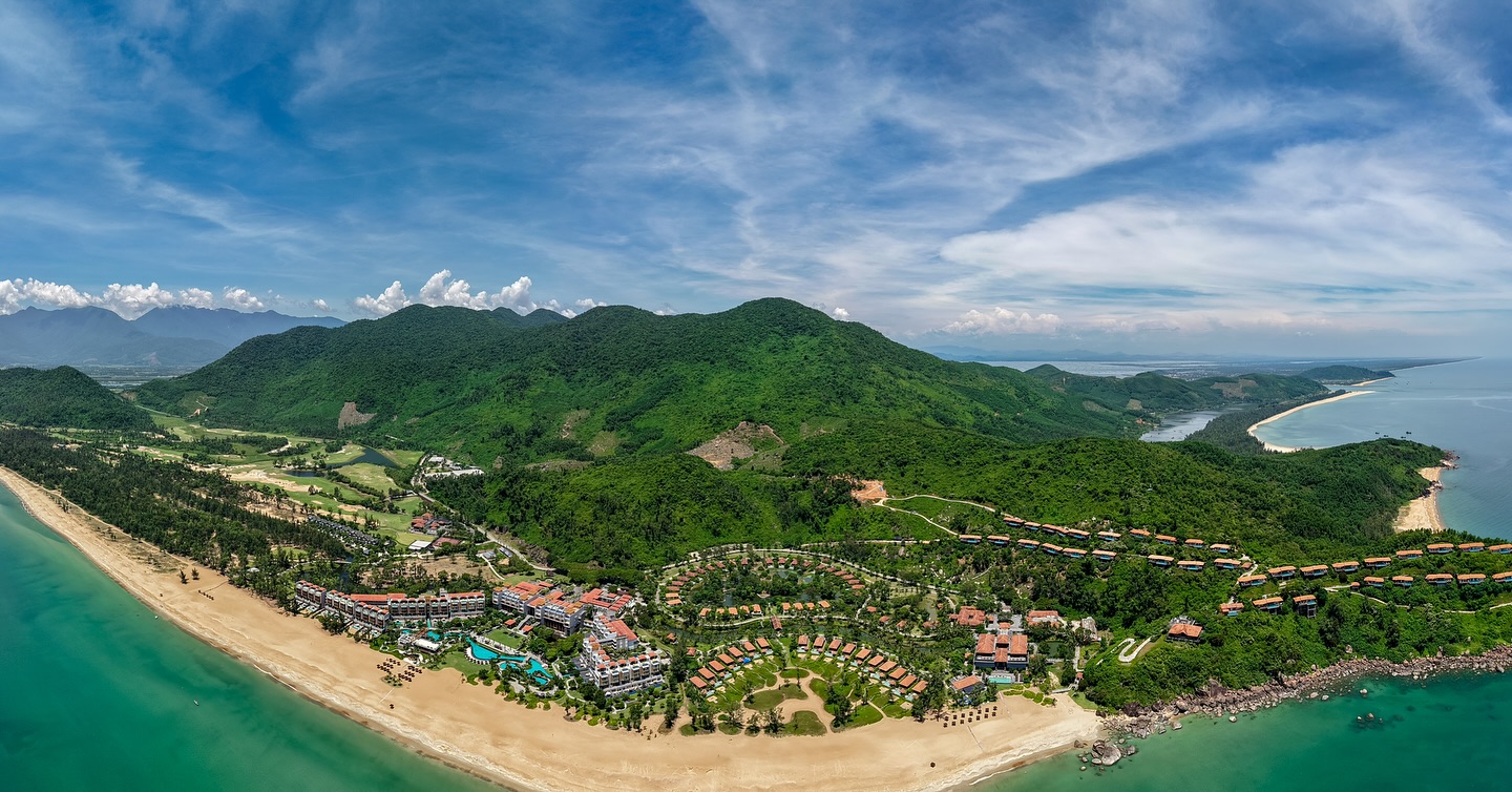 best hotel in lang co bay